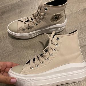 Platform converse